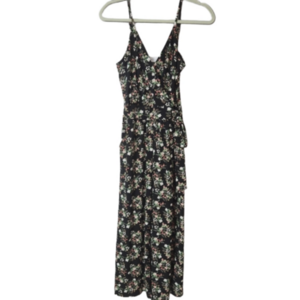 NWOT Kaileigh Jumpsuit; Black Floral size Small cropped leg with pockets